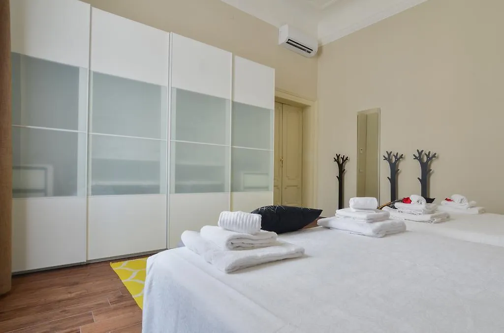 Daire Milano Charme Suite İtalya