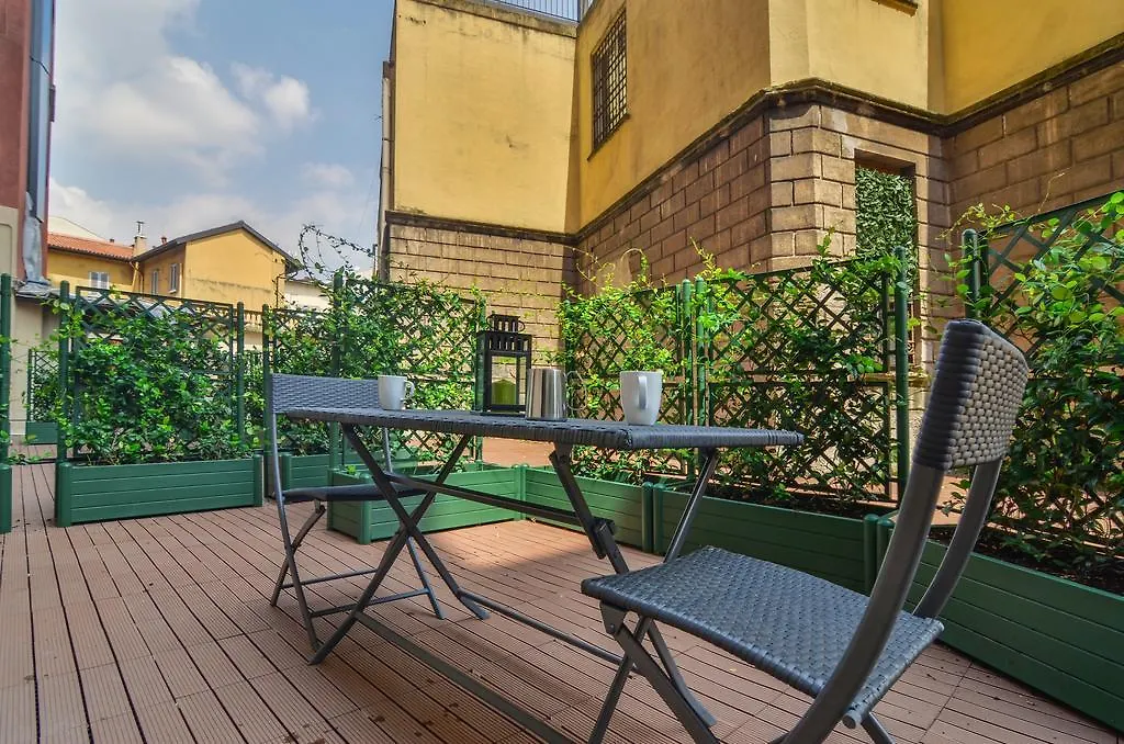 Milano Charme Suite 0*,  İtalya